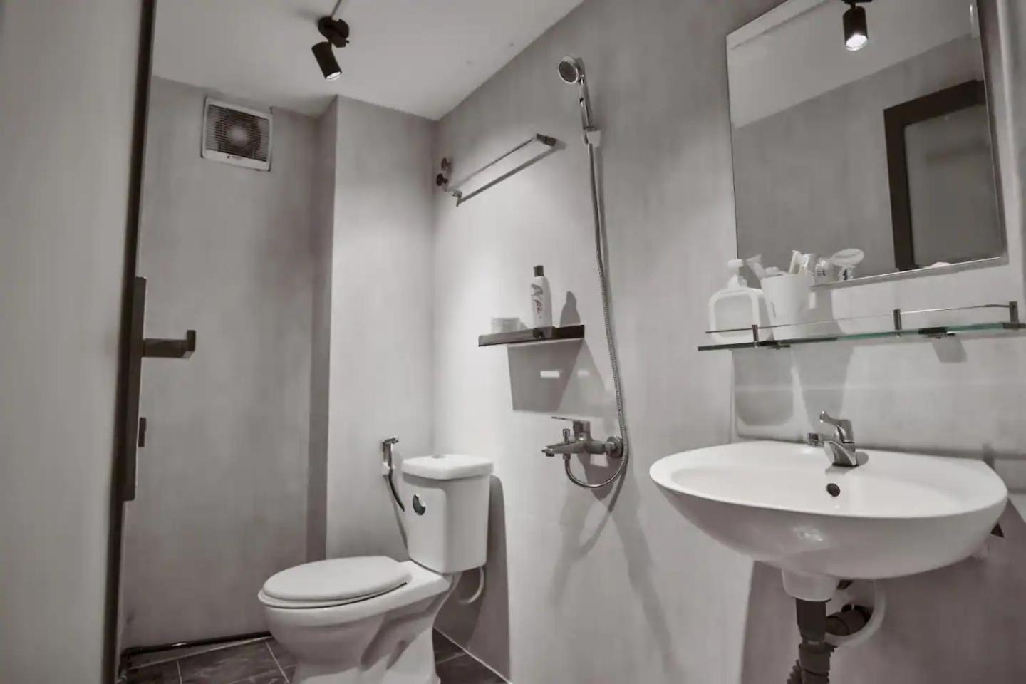Wabi Sabi - Saigon Hideout Ben Thanh Apartment *